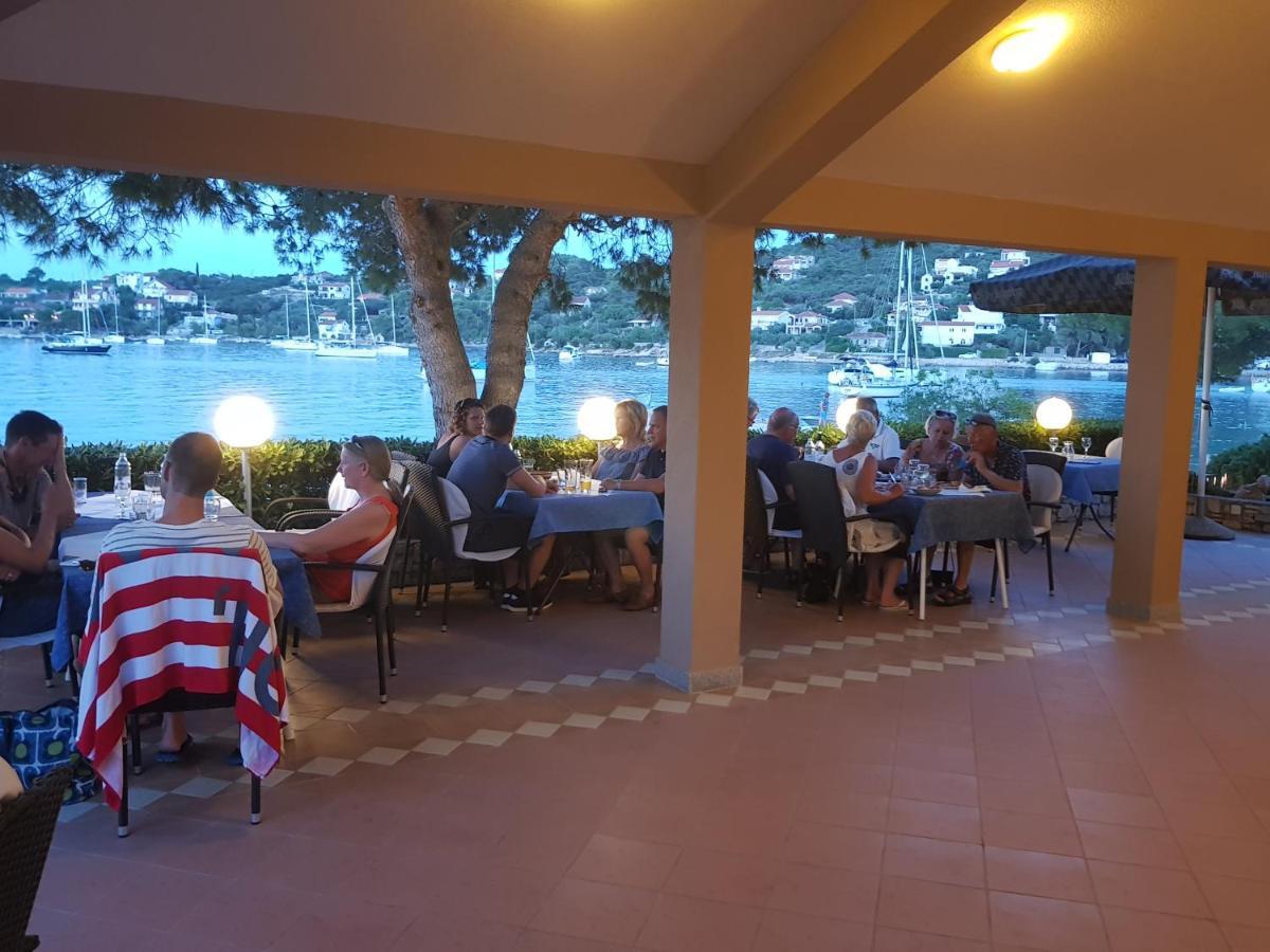 Hotel Paradise Punta Nečujam Eksteriør bilde